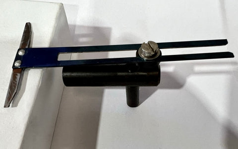 Pinza expansible para dedos de inyección sobre placa alveolar